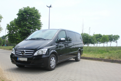 MERCEDES-Viano 2012